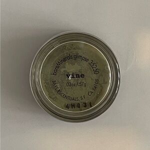 bareMinerals Glimpse Eyeshadow in Vine Green